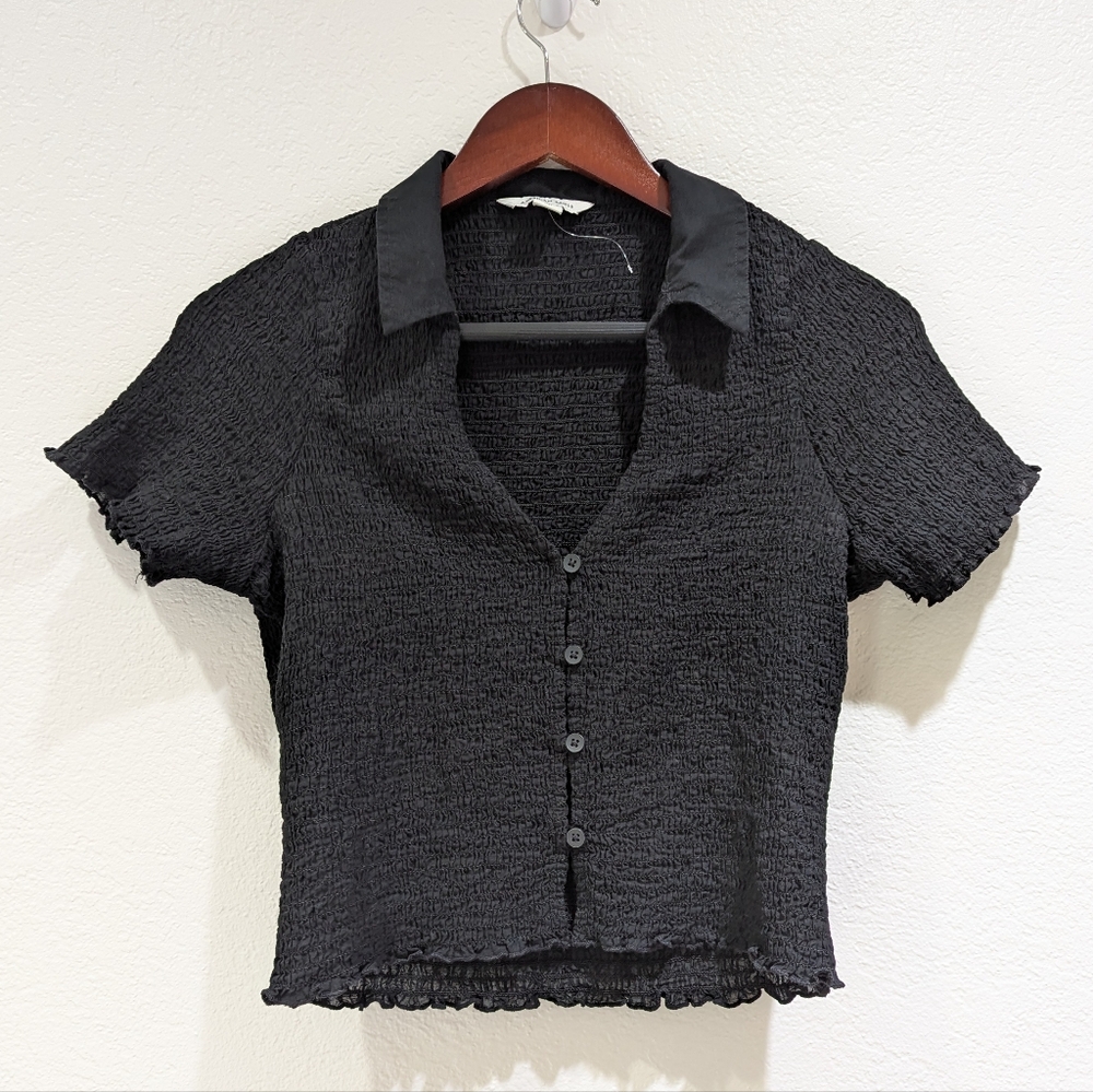 American Eagle Outfitters Black Smocked Button-Down Crop Top with Collar